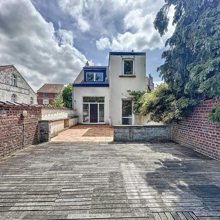 Langeveld : Magnifique maison 5 chambres + terrasse + park.