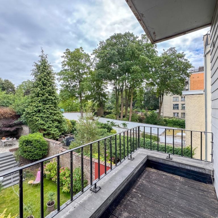Trône/Quartier EU: Superbe appartement 2 ch, 2 sdb, terrasse