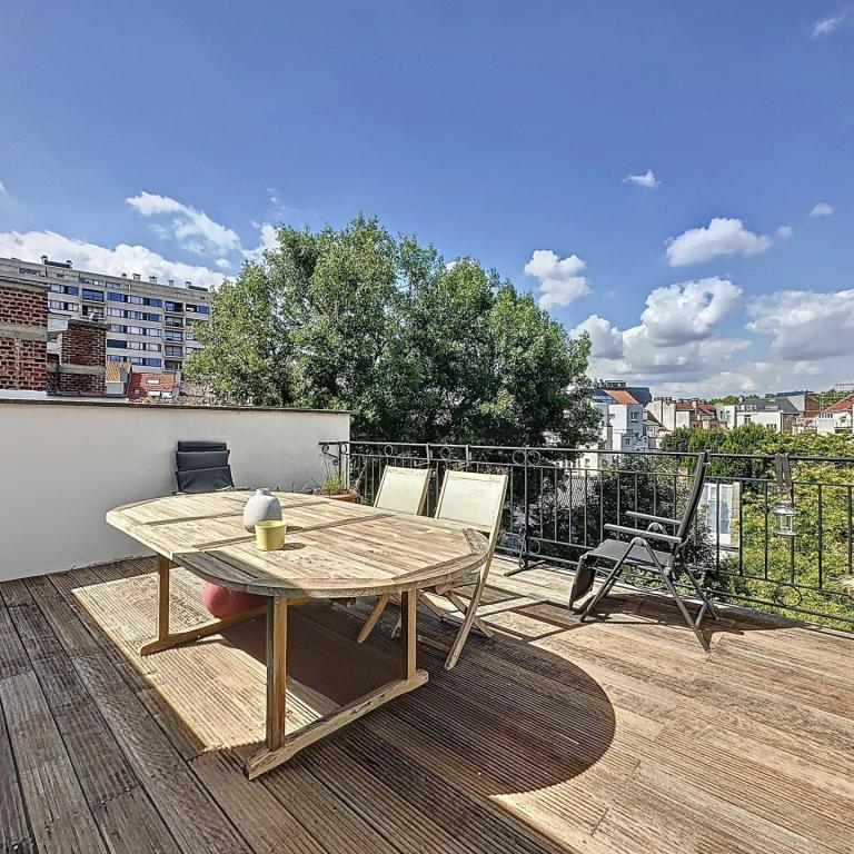 Châtelain/Brugmann : Superbe duplex penthouse meublé