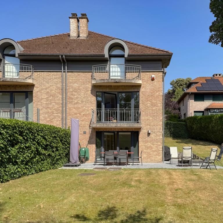 Lycée Français : Jolie villa jumelée terrasse et jardin SO 