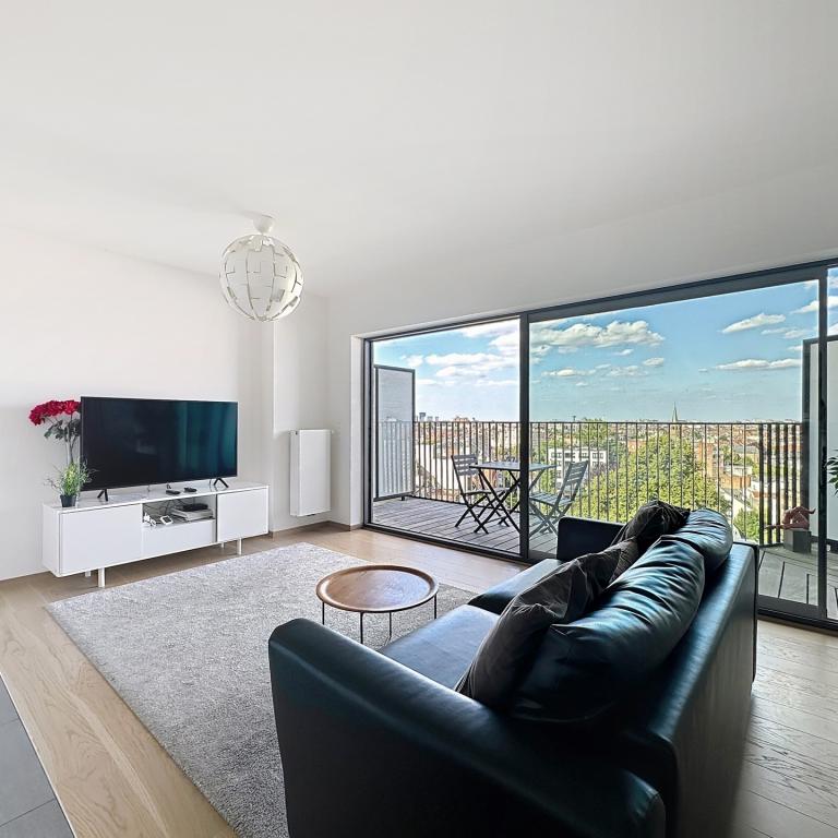 Louise/Quadrian : Superbe appartement meublé + terrasse