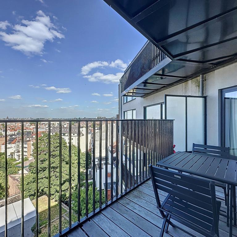 Louise/Quadrian : Superbe appartement meublé + terrasse