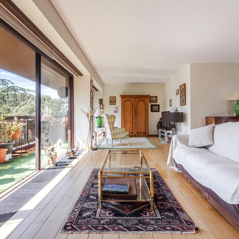 Observatoire : Bel appartement 2 ch + terrasse + parking