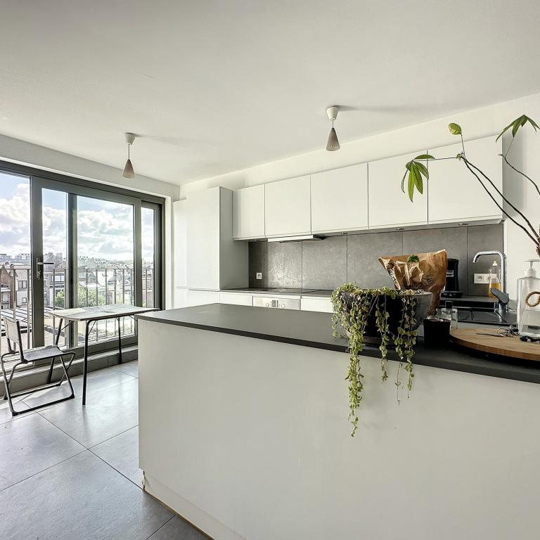 Couronne : Beau triplex penthouse + terrasse