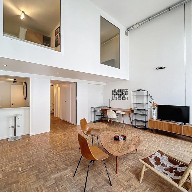 Quartier Européen : Superbe duplex meublé 2 chambres