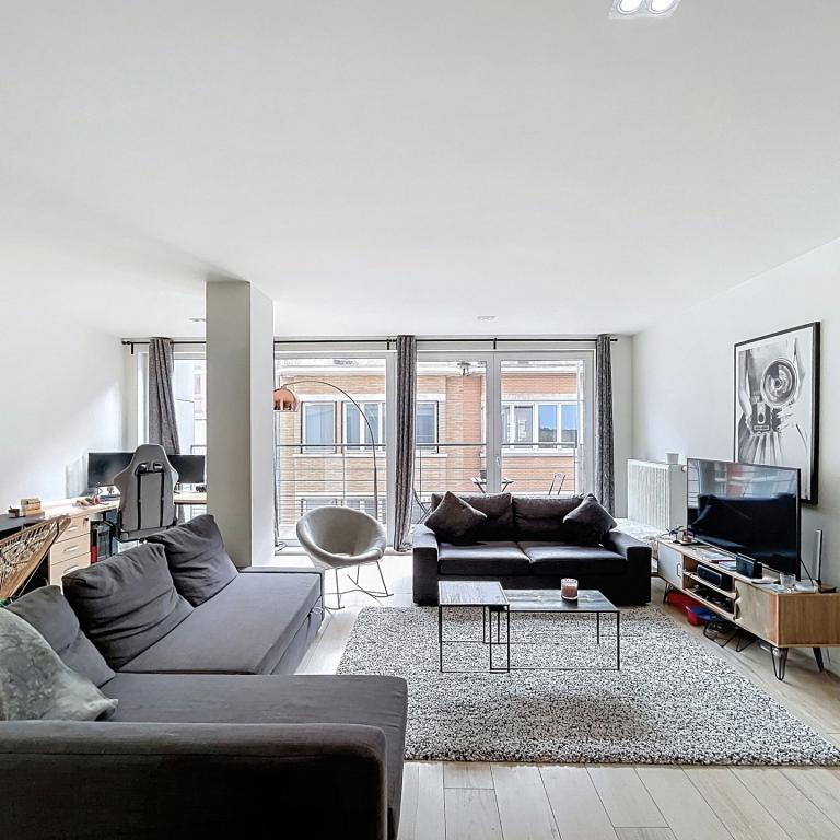 Quartier Européen: Superbe appartement meublé 2 ch +terrasse