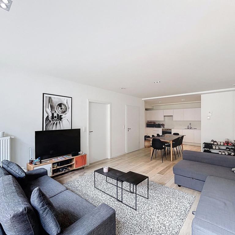 Quartier Européen: Superbe appartement meublé 2 ch +terrasse