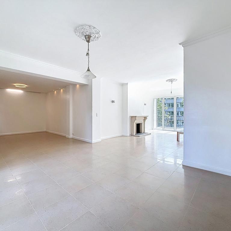 Churchill : Somptueux appartement remis à neuf + terrasses