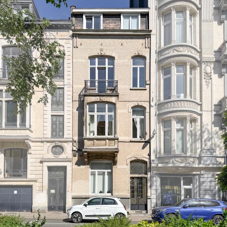 Lepoutre: Magnifique duplex rez-de-chaussée avec jardin