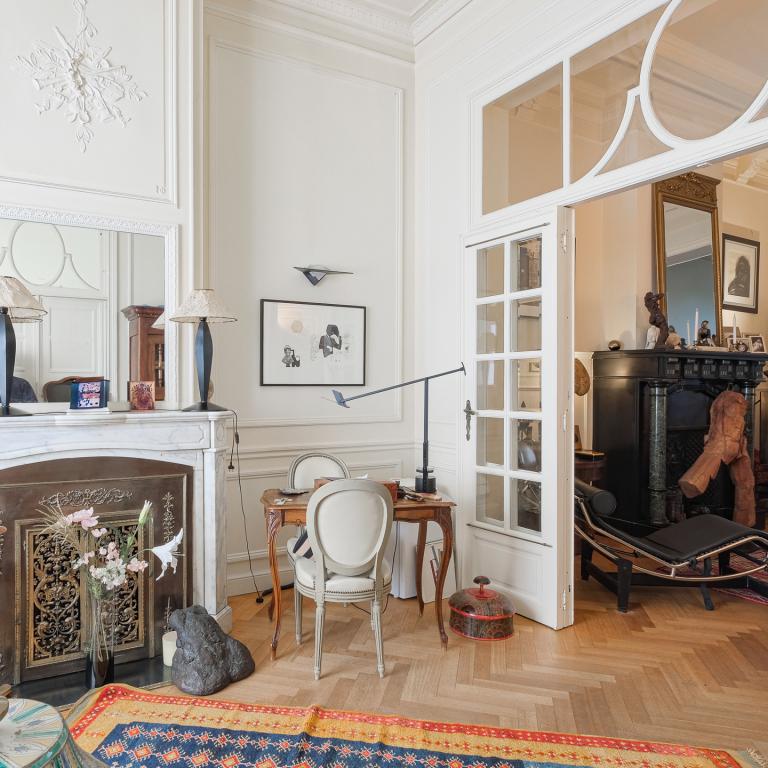 Lepoutre: Magnifique duplex rez-de-chaussée avec jardin 
