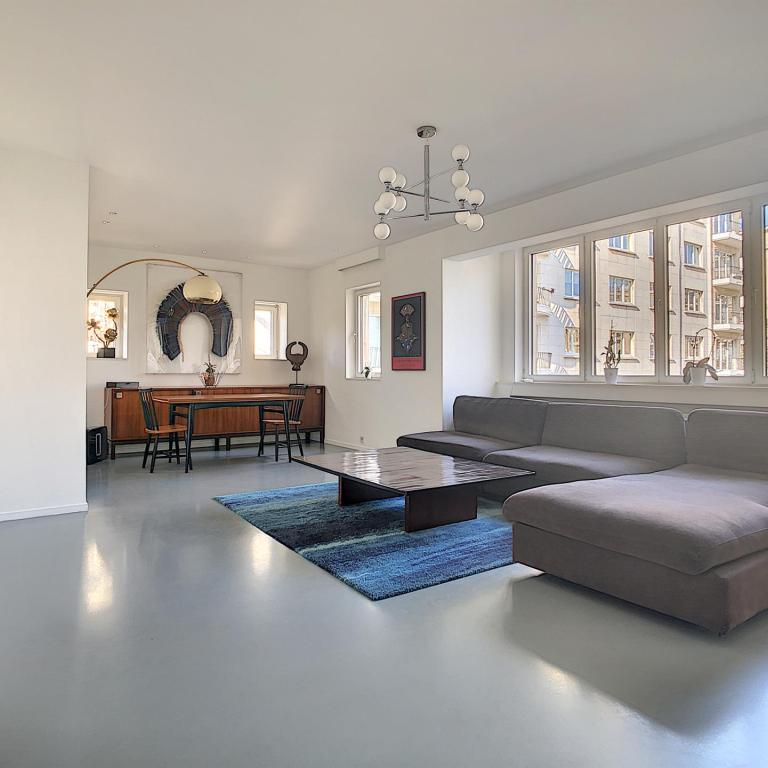Churchill/BDC : Appartement meublé 3 chambres + terrasses