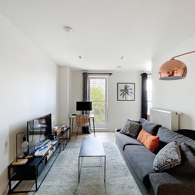 Quartier Européen: Superbe appartement 1 chambre