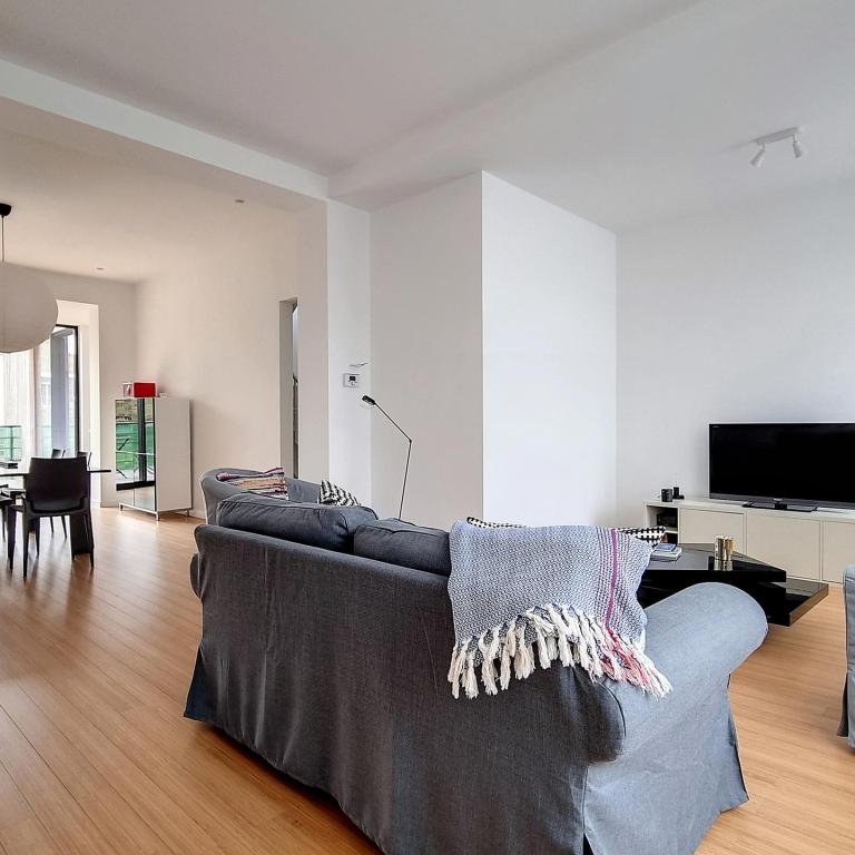 Général Jacques : Appartement 2 chambres meublé + terrasse 