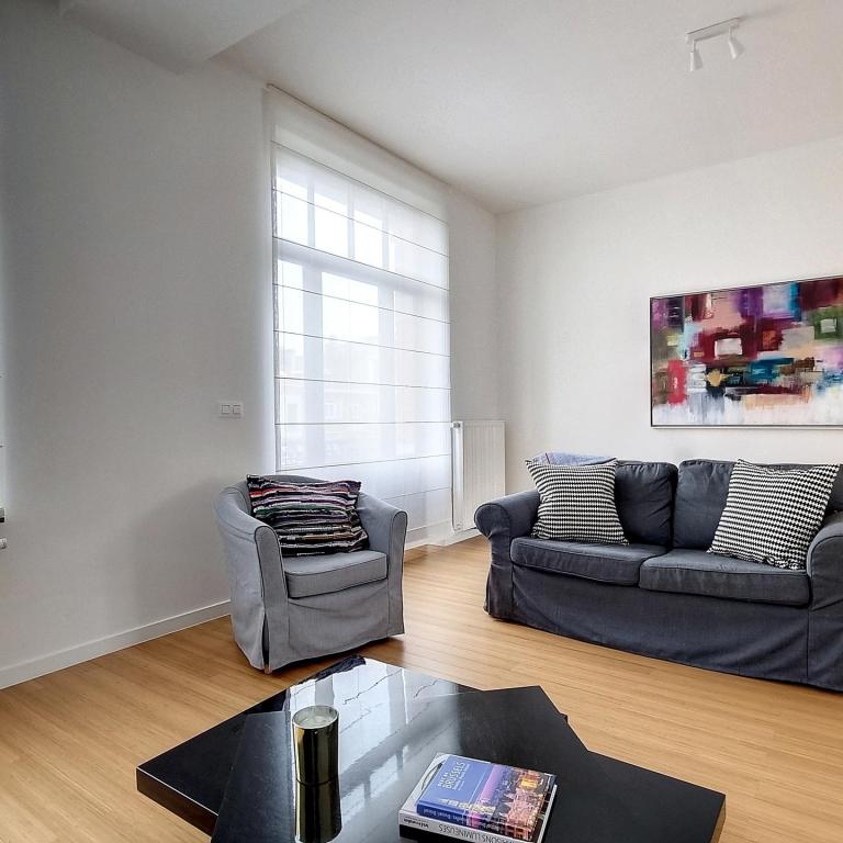 Général Jacques : Appartement 2 chambres meublé + terrasse 