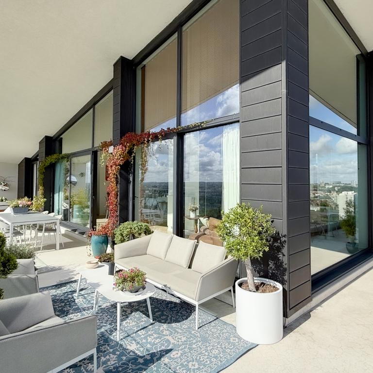 Penthouse avec terrasse de 80 m² & vue exceptionnelle (180°)