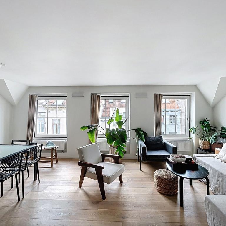 Quartier Européen – Superbe duplex 2 chambres + terrasse