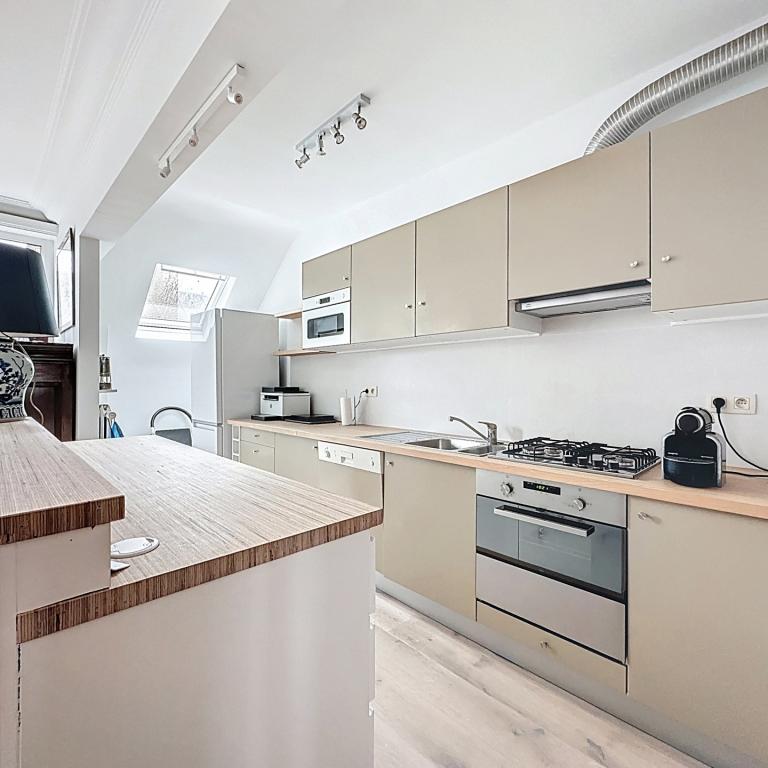 Roosevelt/ULB : Bel appartement duplex dernier étage