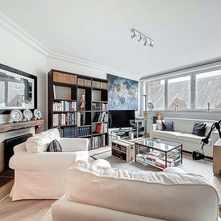 Roosevelt/ULB : Bel appartement duplex dernier étage