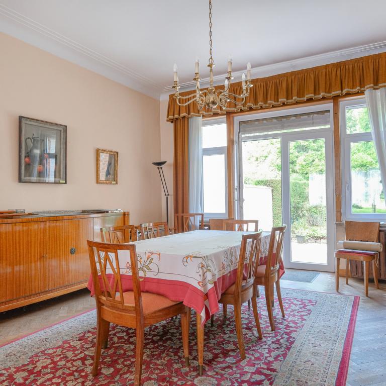 Altitude Cent : Maison 5ch + jardin+ garage à rénover