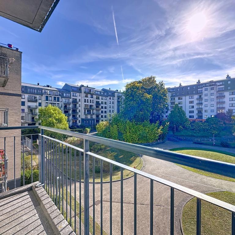 Hôpital d'Ixelles : Bel appartement moderne + balcon