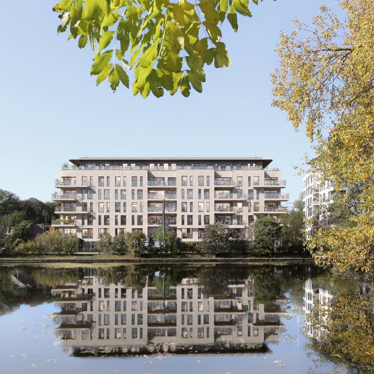 Magnifique penthouse 3 ch. ±203m² + bureau + terrasse 34 m²
