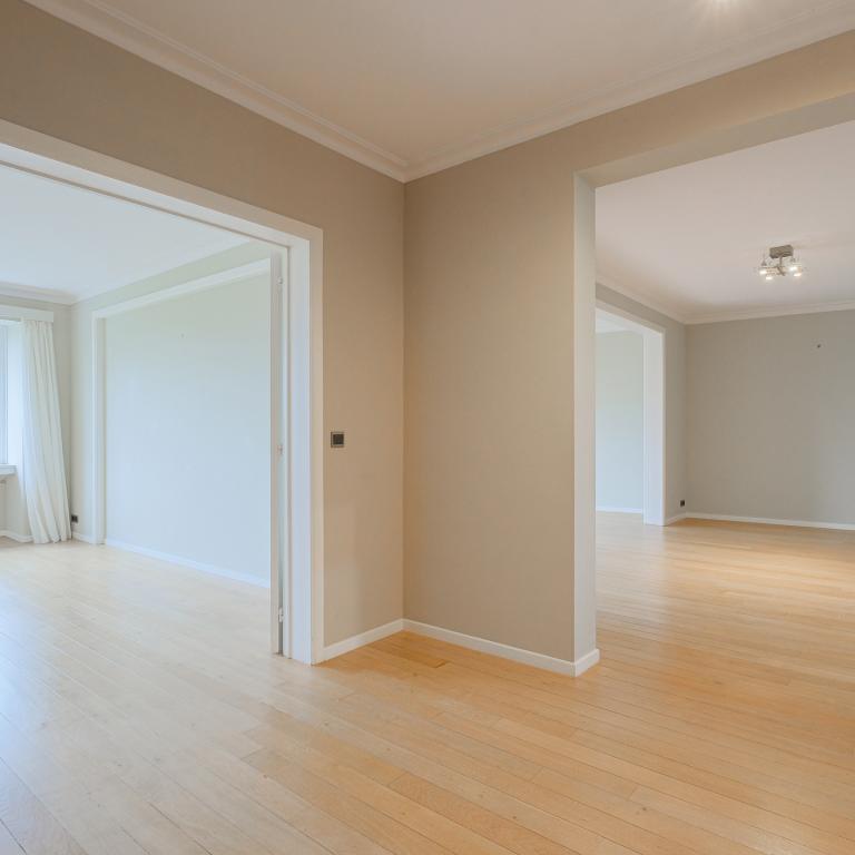 SOUS OFFRE !! Molière : Bel appartement 3 chambres + bureau et terrasse