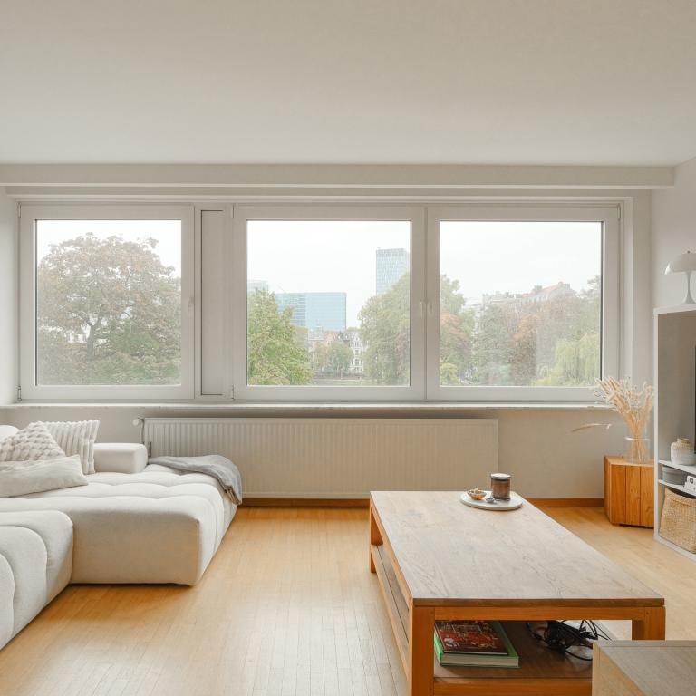 Quartier des Squares - Appartement rénové 2ch + balcon