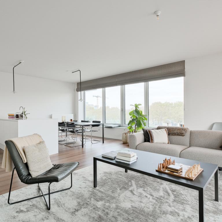 Centre/canal: appartement récent: terrasse 15 m², 2 parkings