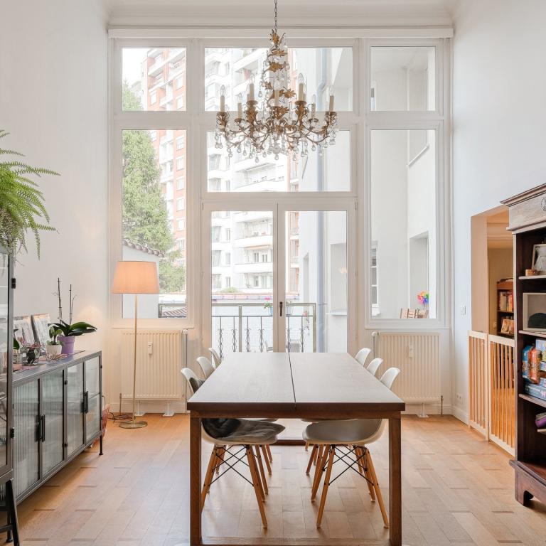 Abbaye : rdc duplex 3 chambres + cour et terrasse