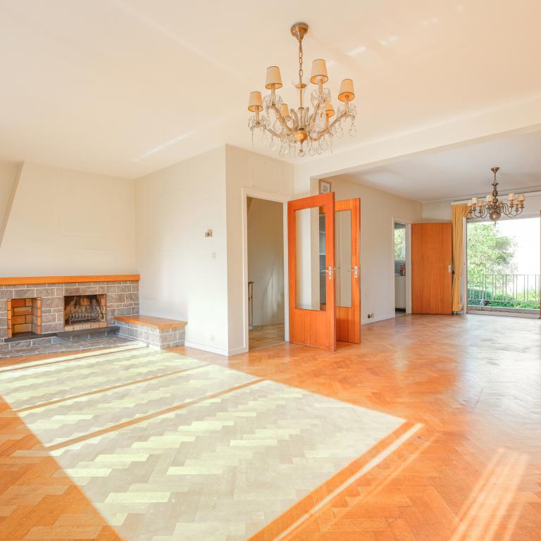 Chant d' Oiseau - Maison de ± 257 m² bruts avec jardin.