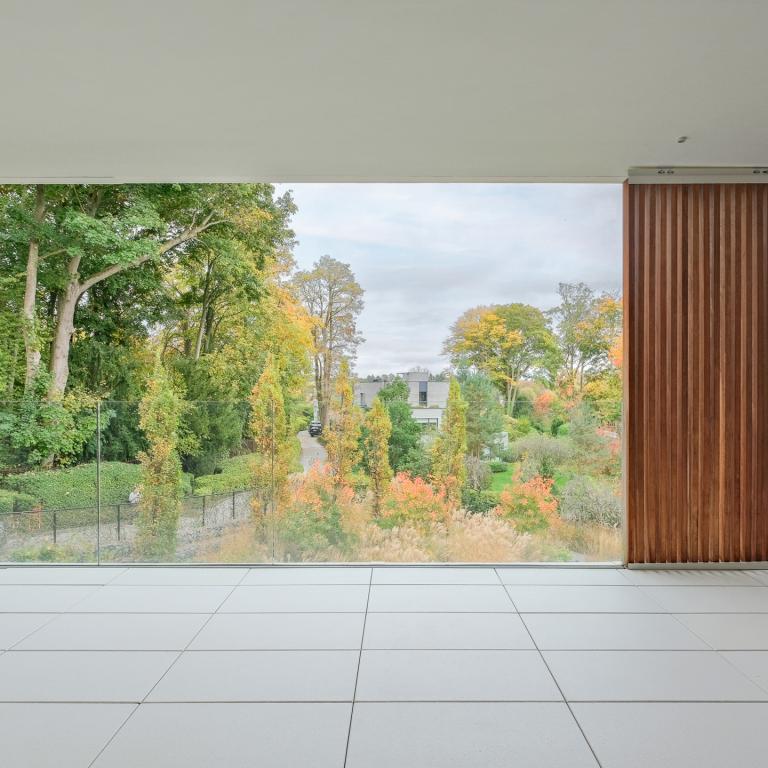 Hamoir: Superbe appartement 2 chambres, terrasse et parkings