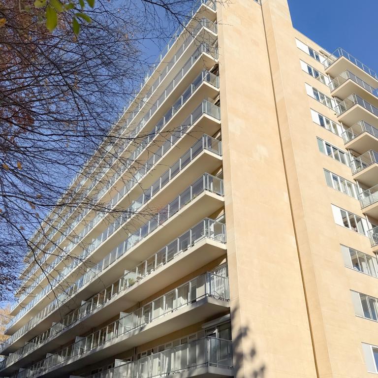 Bois de la Cambre : appartement 1 chambre + extérieur