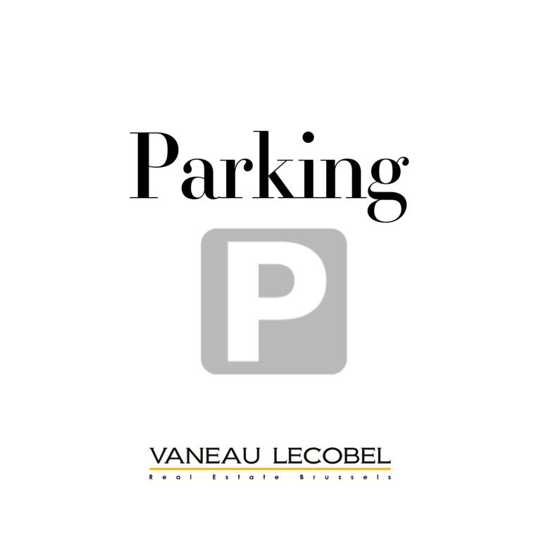 Quartier Européen : Emplacement de parking intérieur -3