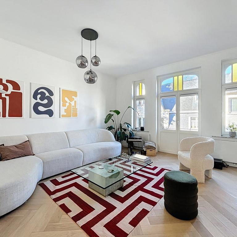 Hôtel des Monnaies : Superbe duplex penthouse meublé 3 ch.