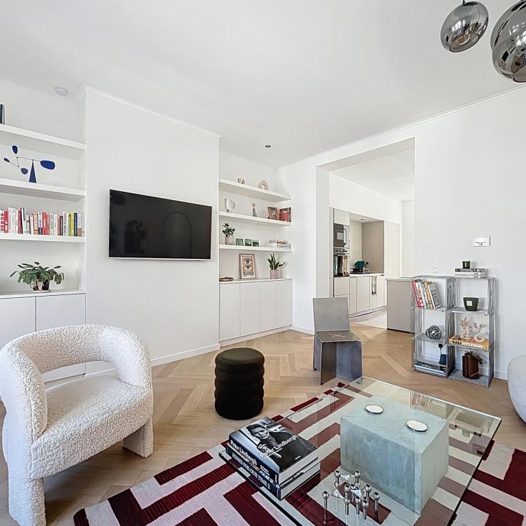 Hôtel des Monnaies : Superbe duplex penthouse meublé 3 ch.