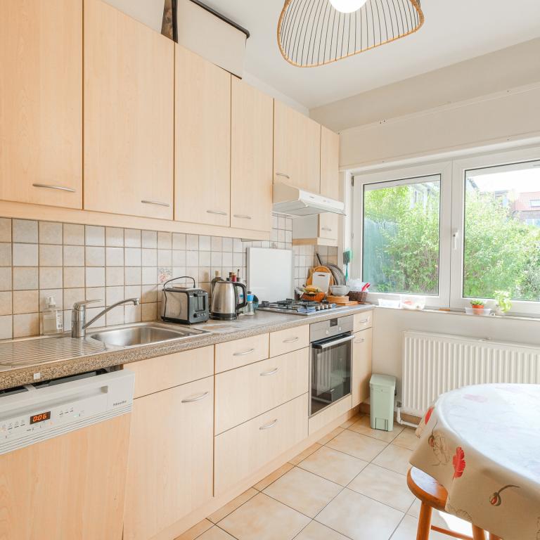 Quartier des Pêcheries: Maison 4 chambres à rafraîchir 