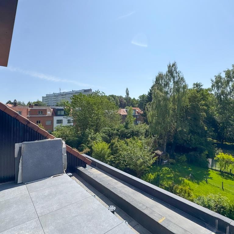 Saint Job/Lycée Français duplex 145m² 3ch + 2 terrasses