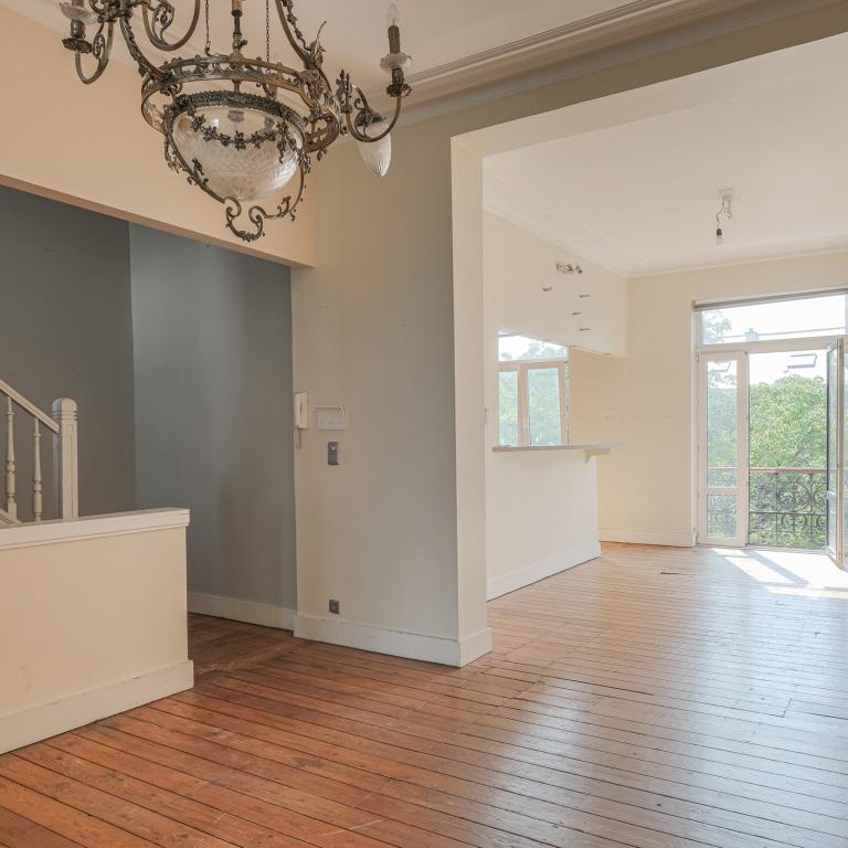 Lepoutre : Penthouse duplex 2 chambres, bureau et terrasses