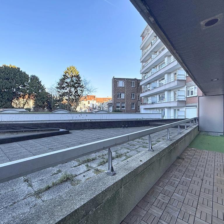 Defacqz : Bel appartement 2 chambres + terrasse