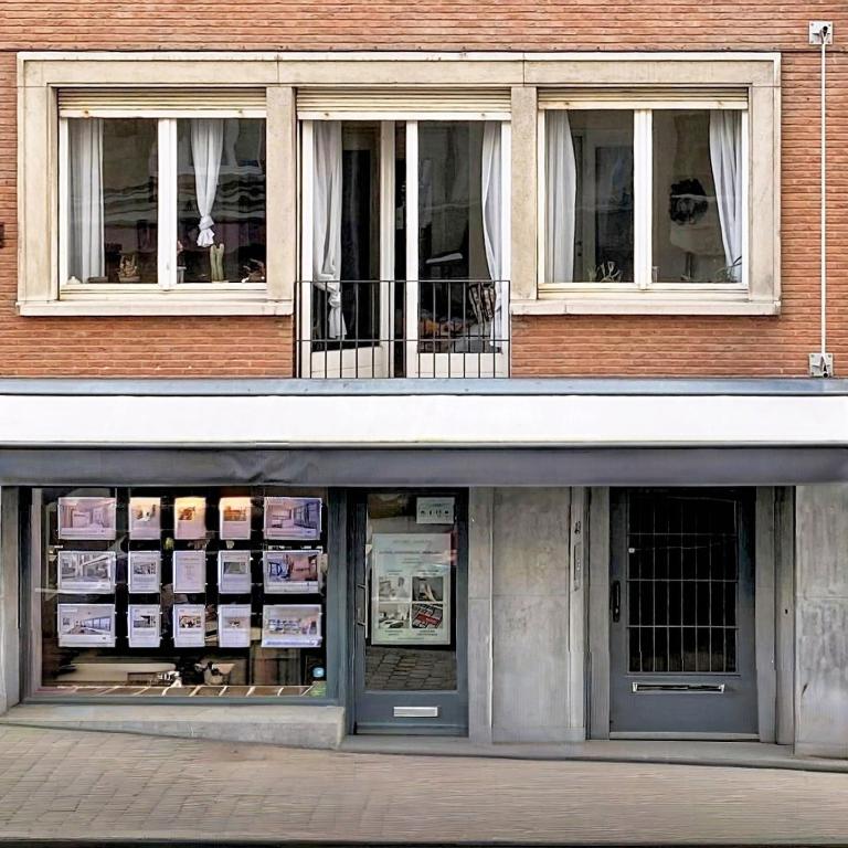 Place Brugmann : Commerce à louer