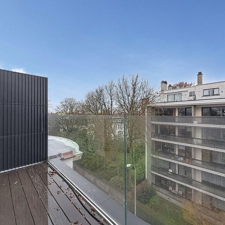 Montgomery/Cinquantenaire: Somptueux penthouse meublé neuf