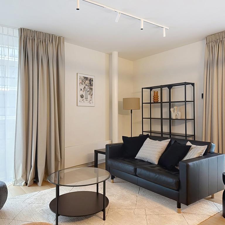 Montgomery/Cinquantenaire: Somptueux appartement meublé neuf