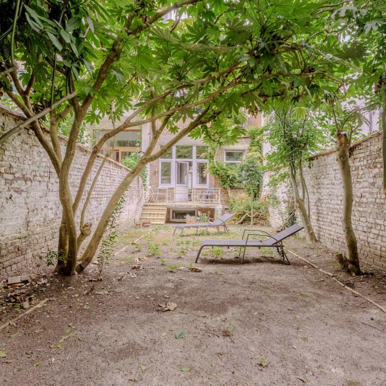 Merjay/Chatelain: maison à rénover 4 chbres - jardin