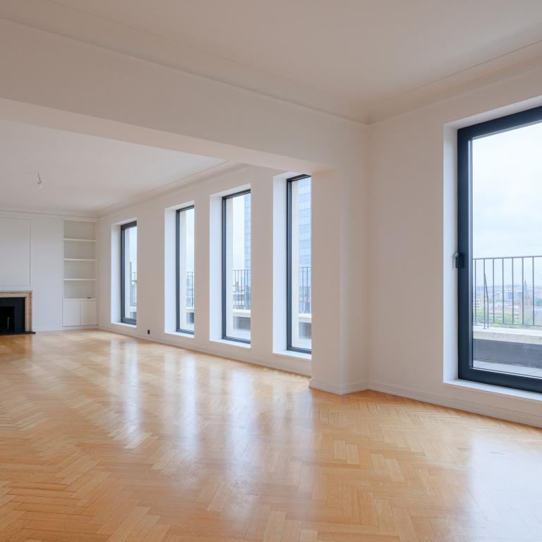 Louise, jardin du Roi, spacieux appartement de 204 m2