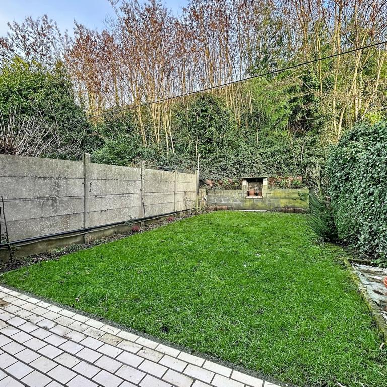 STALLE : Belle maison 3 chambres + jardin !