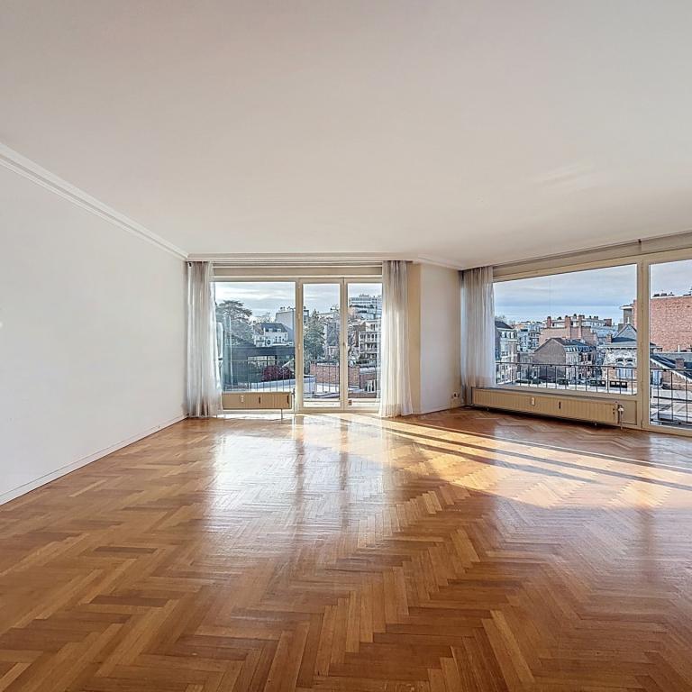 Bel-Air : Appartement 2 chambres rénové + terrasse + parking