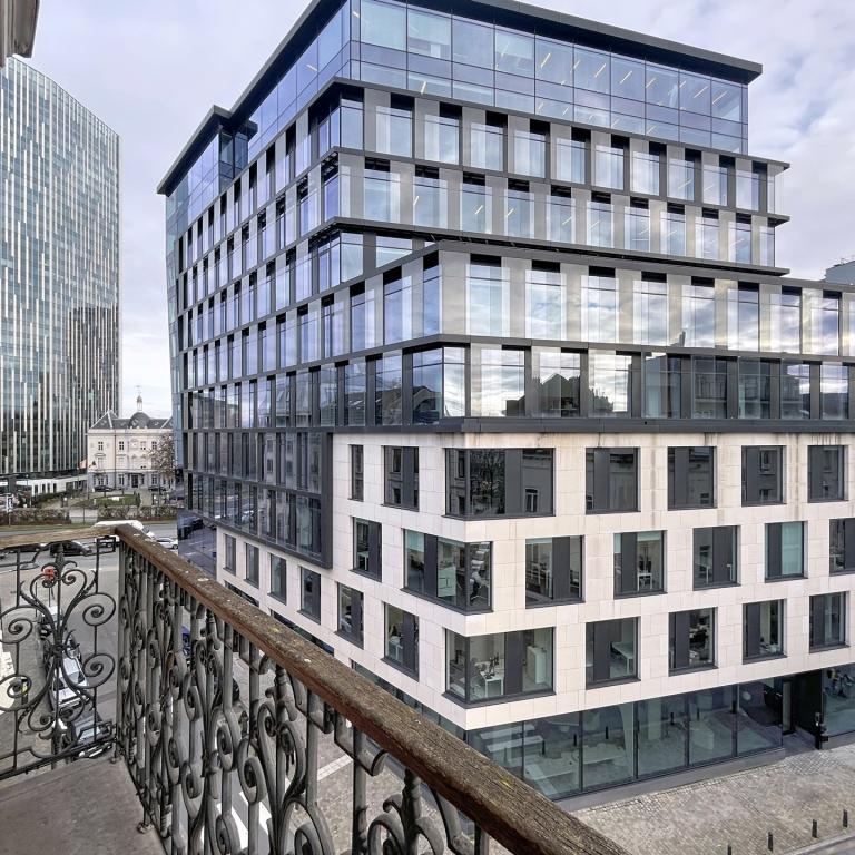 Congrès/Parc Royal : Super appartement 2 chambres meublé 