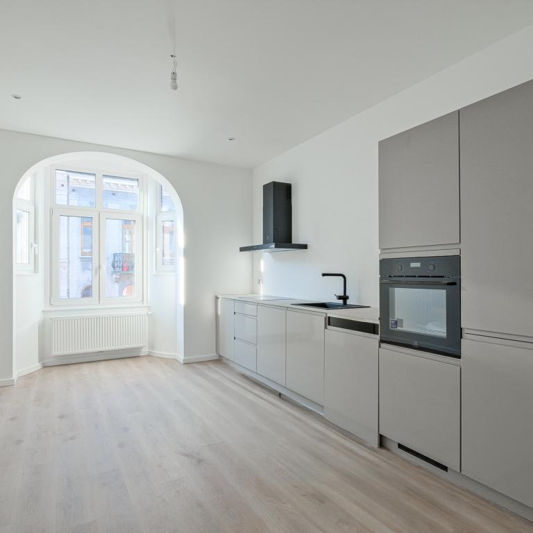 Lepoutre/Brugmann : Magnifique duplex rénové 2 chambres