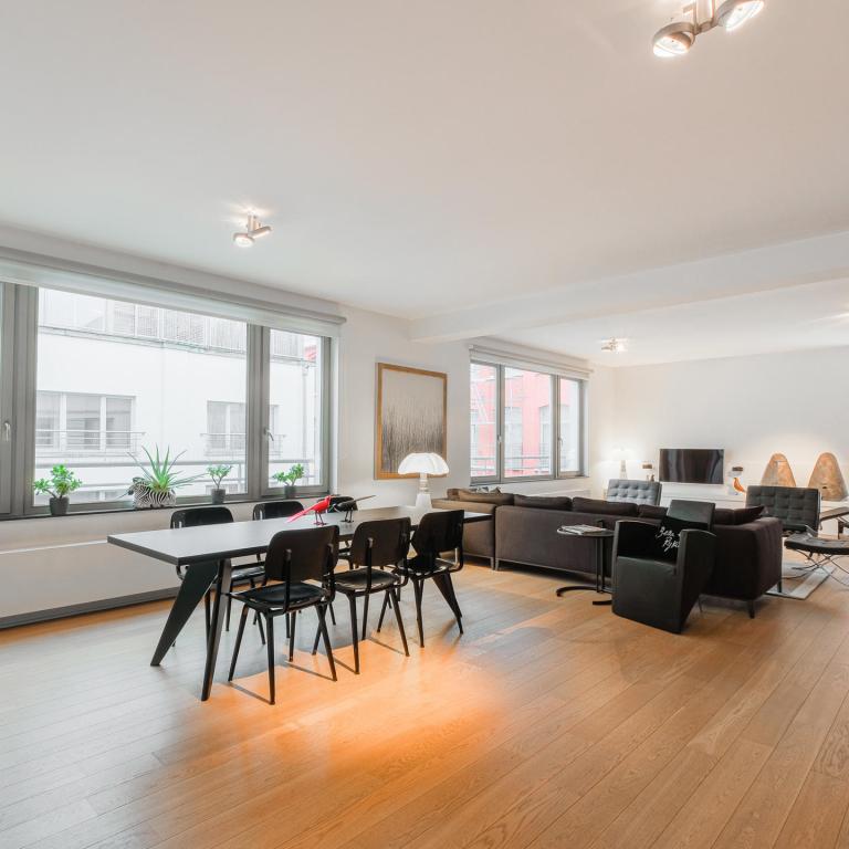 Quartier Van Volxem: magnifique penthouse avec terrasse 