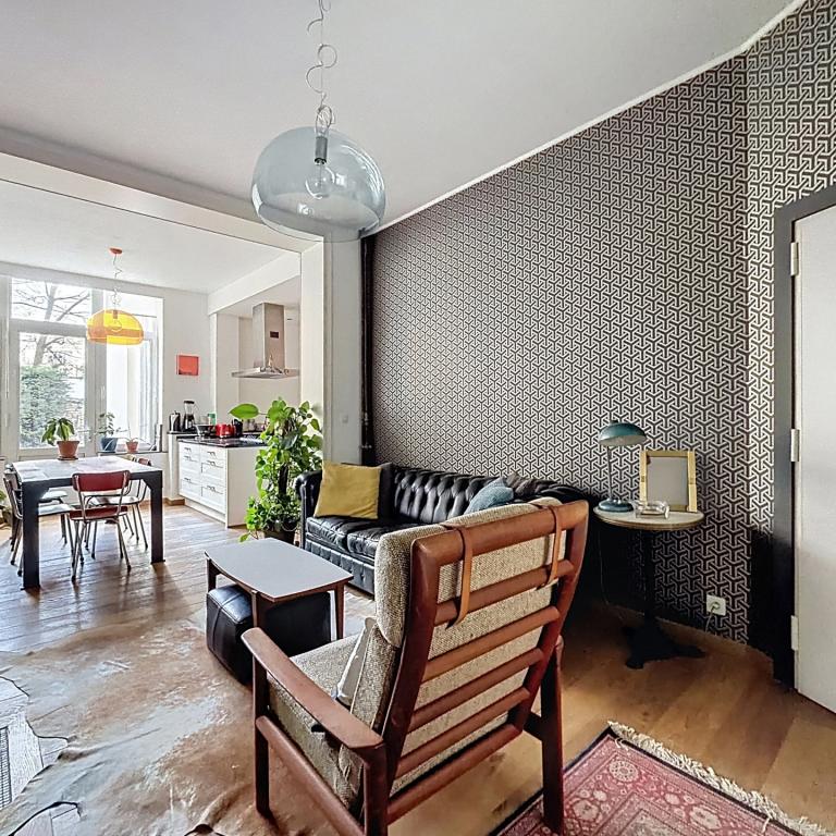 Haut de Saint-Gilles : Rez-de-chaussée avec jardin meublé